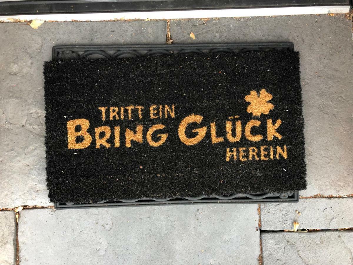 Tritt Ein Bring Glueck Herein - Exquisite 75 Qm - Messenaehe - Parkplatz - Flughafennaehe Дюселдорф Екстериор снимка